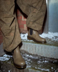 2976 Carrara Leather Chelsea -Bootsit*Dr. Martens Discount