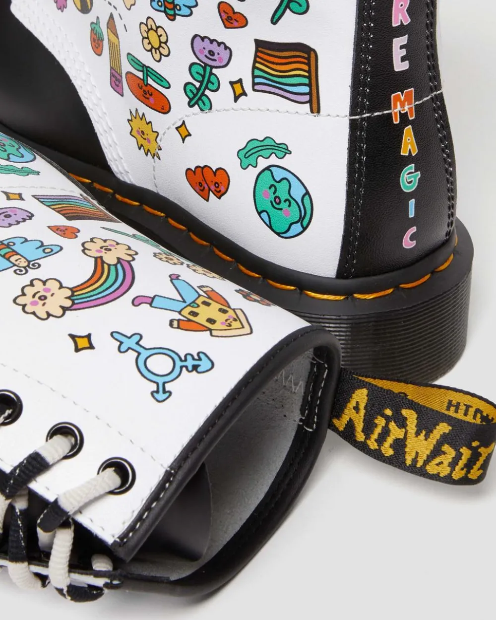 1460 Wednesday Holmes Pride Smooth -Nahkamaiharit*Dr. Martens New
