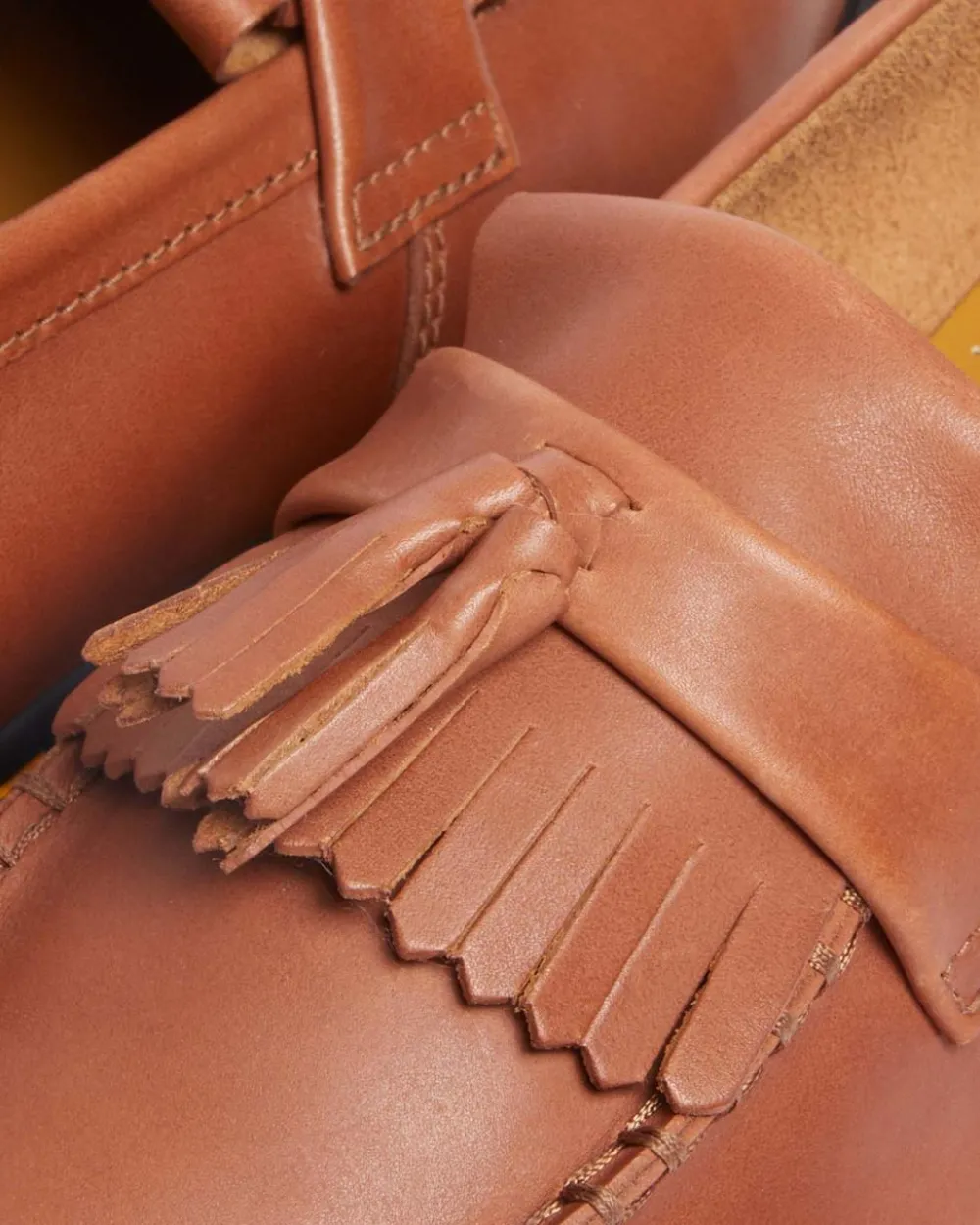 Adrian Carrara Leather Tassel -Loaferit*Dr. Martens Outlet