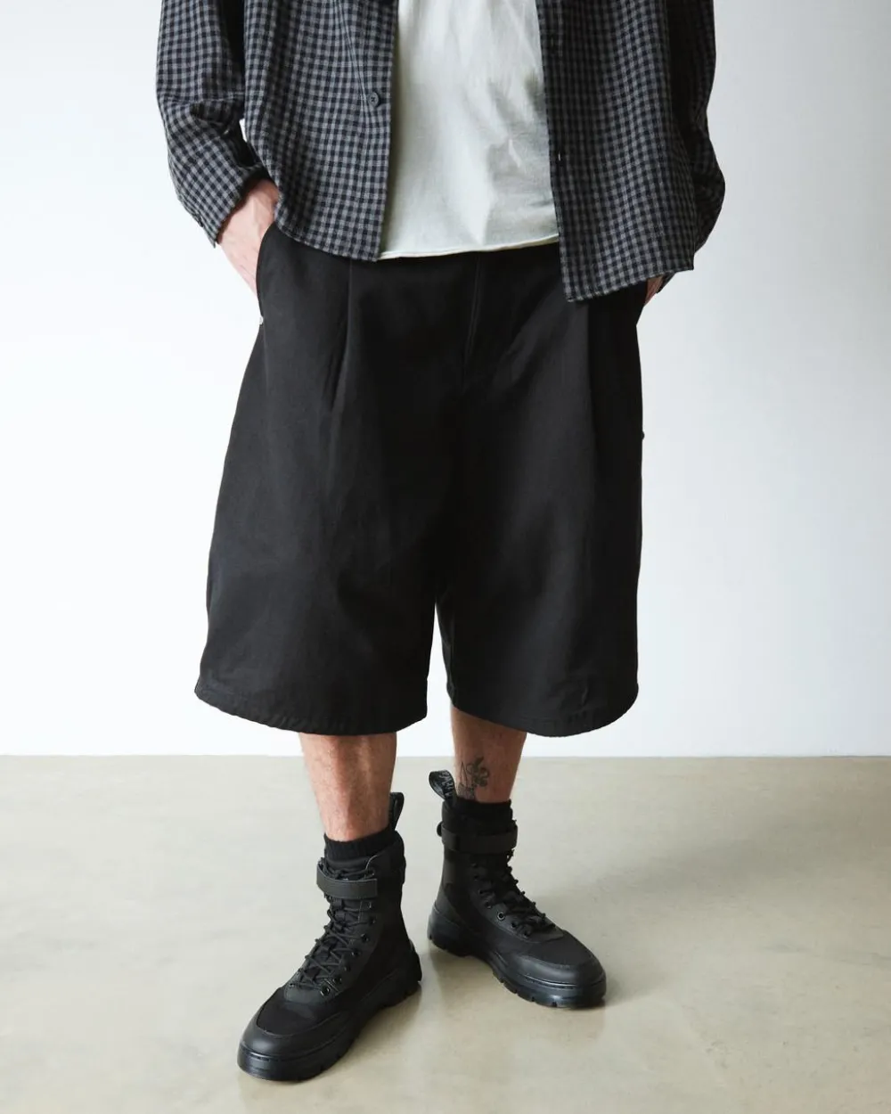 Combs Tech Poly Utility -Maiharit*Dr. Martens Outlet