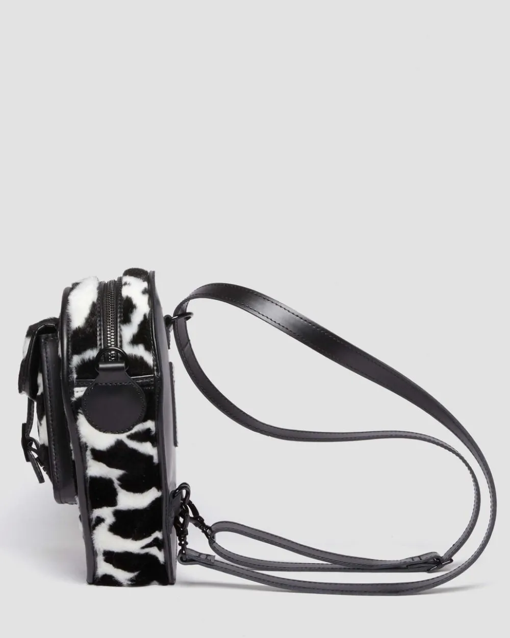 Cow Print Heart Shaped -Laukku*Dr. Martens Sale