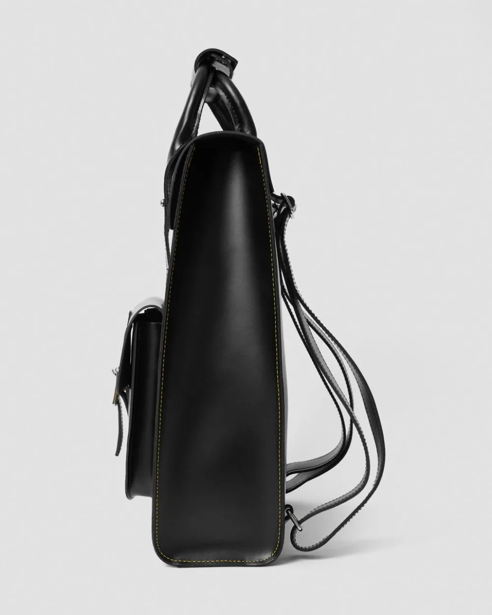Nahkainen Kiev Smooth -Lapparireppu*Dr. Martens Hot