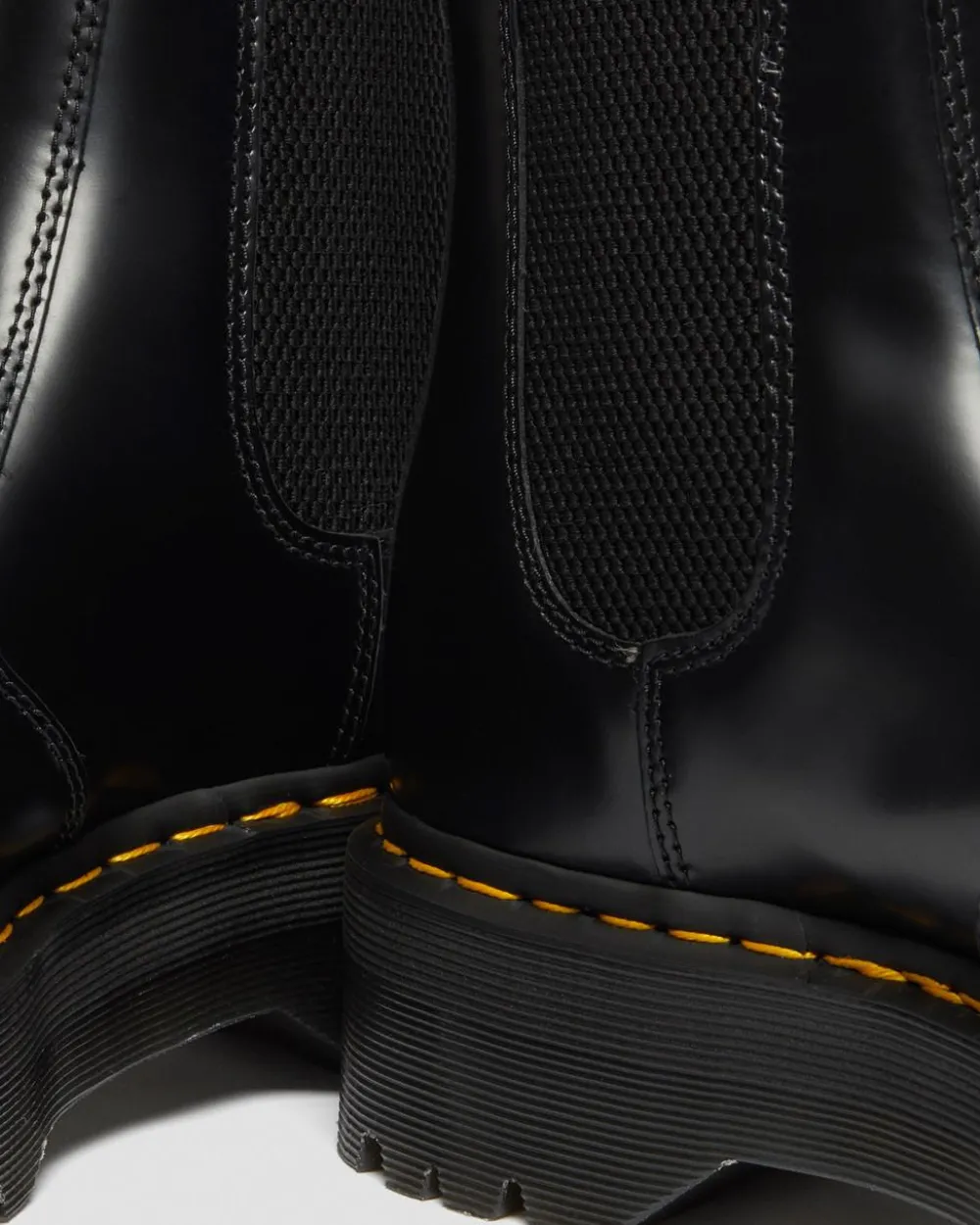 Nahkaiset 2976 Quad Smooth Platform Chelsea -Bootsit*Dr. Martens Discount