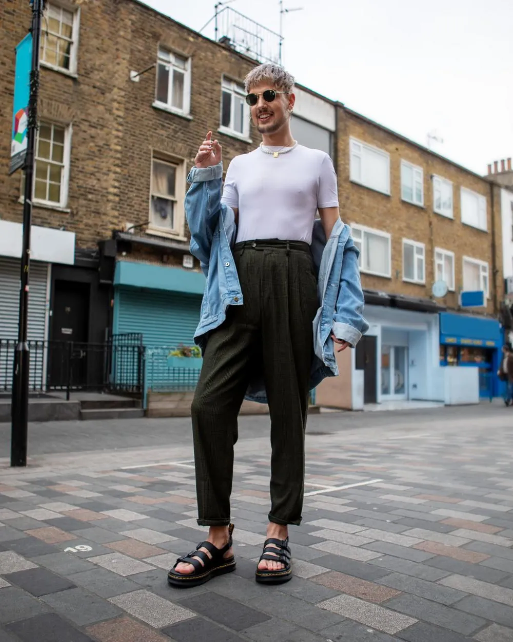 Nahkaiset Soloman Hydro Leather -Remmisandaalit*Dr. Martens Sale