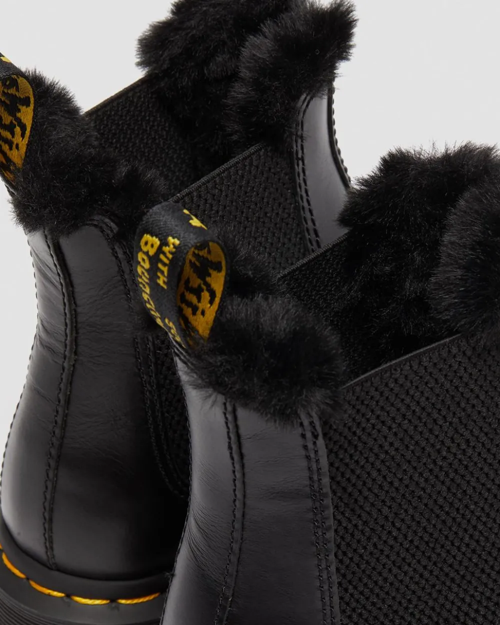 Tekoturkisvuoratut 2976 Leonore Chelsea -Bootsit*Dr. Martens Cheap